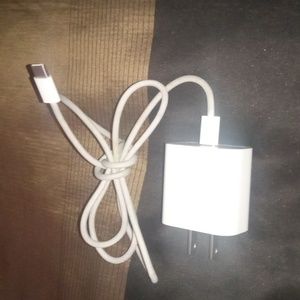iPhone 15 type c charger